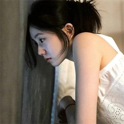 黄昏时分、牵着手